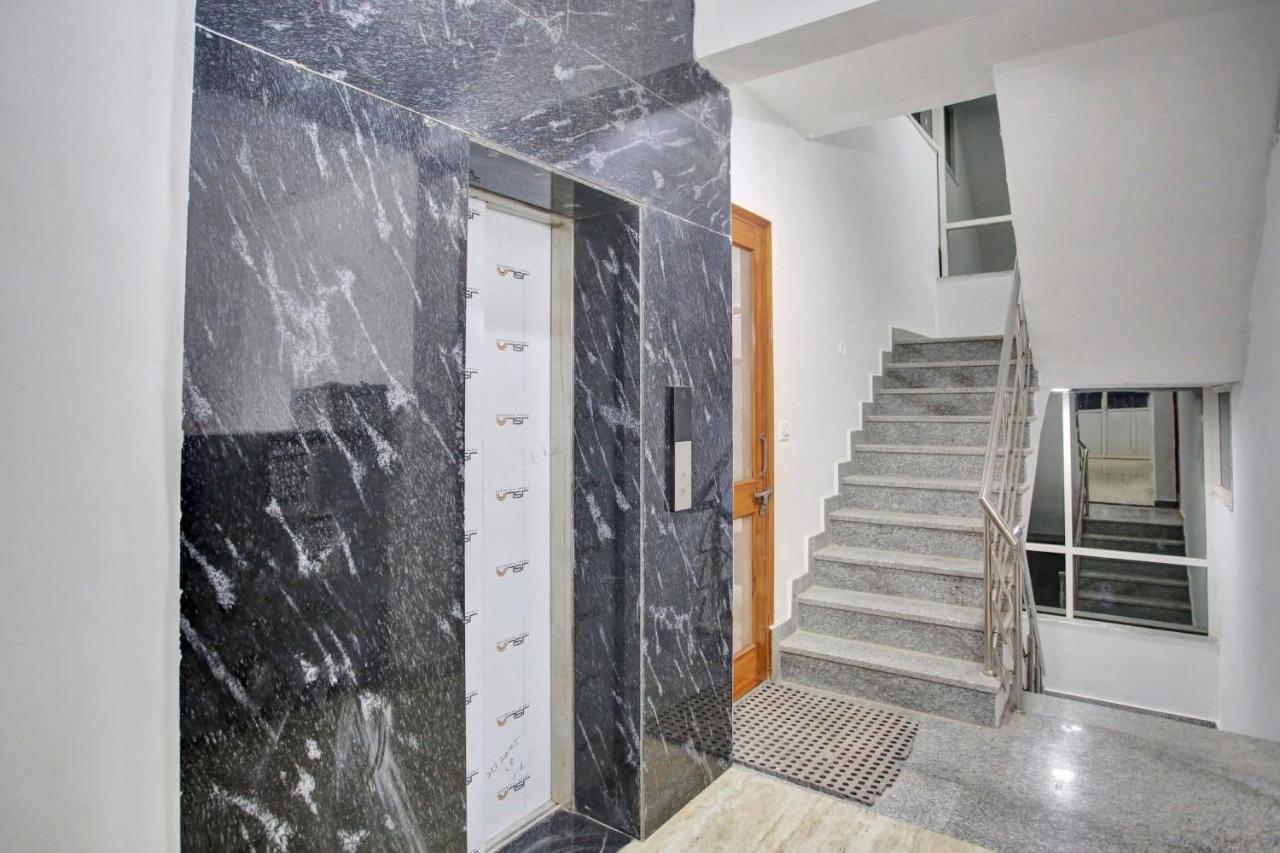 Oyo 82100 Golden Residency Noida Extérieur photo